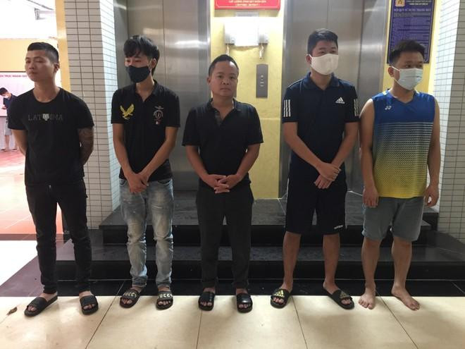 Ổ nhóm trộm cắp, tiêu thụ ô tô bị Phòng CSHS - CATP Hà Nội phối hợp với CAQ Cầu Giấy bắt giữ Ổ nhóm trộm cắp, tiêu thụ ô tô bị Phòng CSHS - CATP Hà Nội phối hợp với CAQ Cầu Giấy bắt giữ