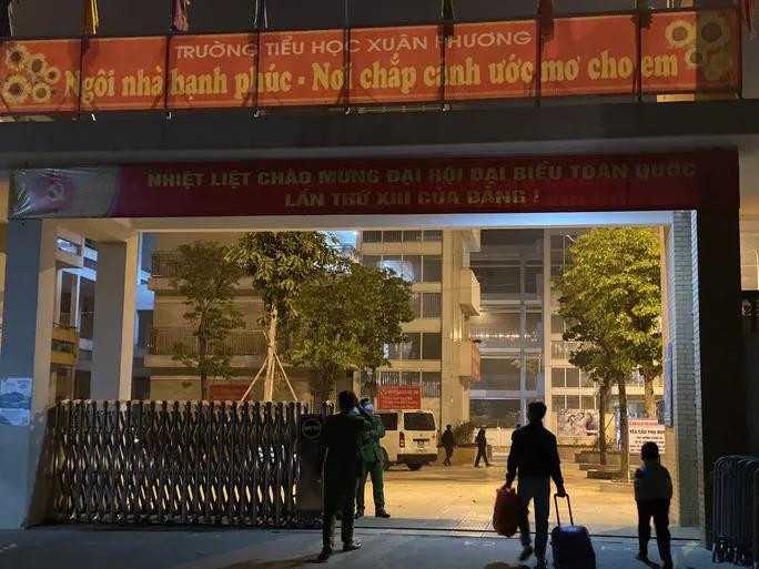 Trường Tiểu học Xuân Phương, quận Nam Từ Liêm, Hà Nội hiện đã cho học sinh nghỉ học để phòng dịch Trường Tiểu học Xuân Phương, quận Nam Từ Liêm, Hà Nội hiện đã cho học sinh nghỉ học để phòng dịch