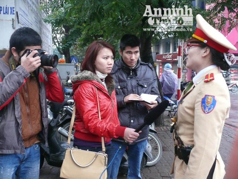 Cùng nữ Cảnh sát giao thông “Chào cuộc sống mới từ nơi ngã tư này” ảnh 5