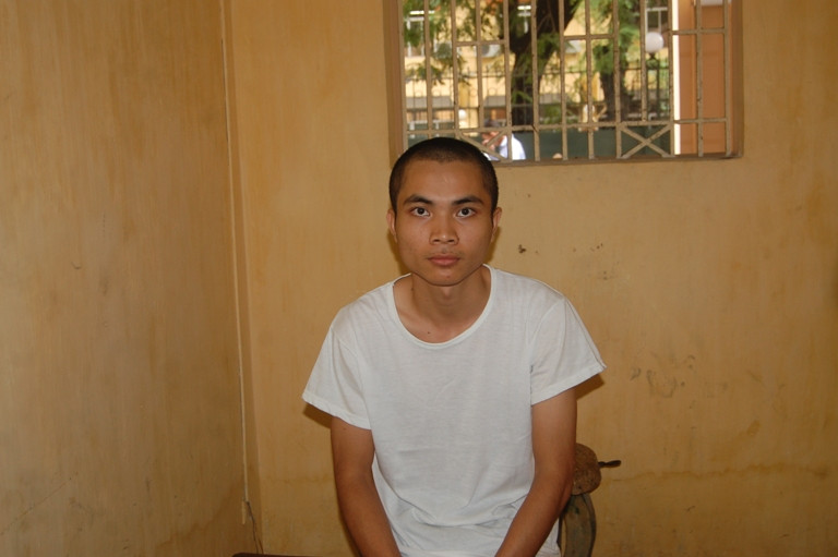 Màn ảo thuật của “siêu trộm”, chuyên dò phá mã cửa cuốn trong nháy mắt ảnh 2