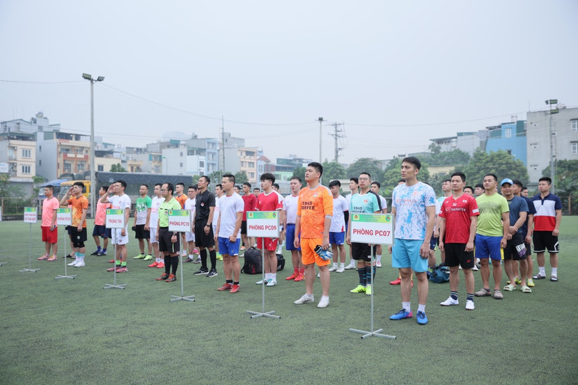 Các đội bóng tham dự giải thi đấu