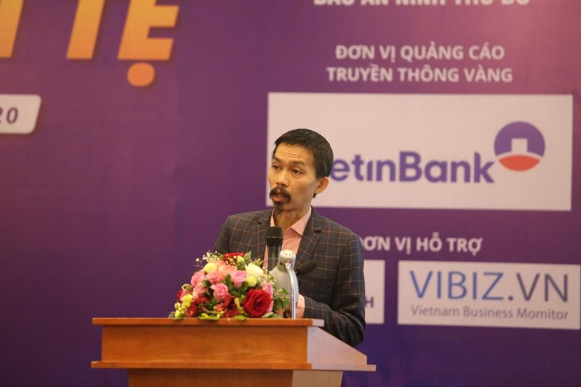 PGS.TS Nguyễn Đức Thành trình bày tham luận tại Diễn đàn PGS.TS Nguyễn Đức Thành trình bày tham luận tại Diễn đàn