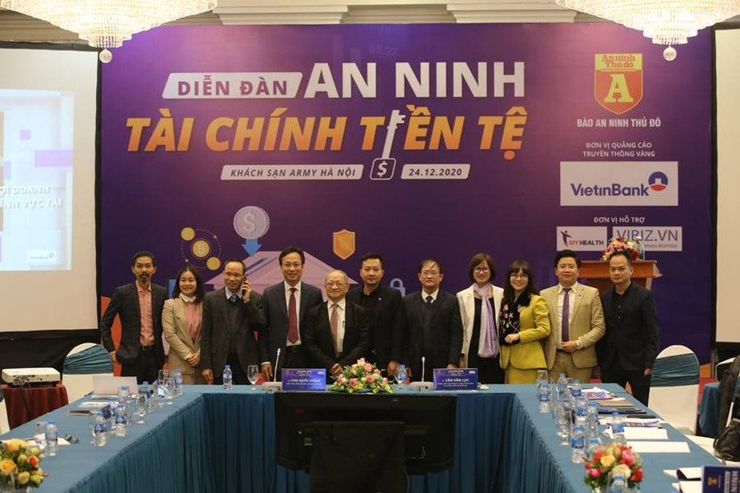 Các chuyên gia tham dự Diễn đàn An ninh tài chính tiền tệ Các chuyên gia tham dự Diễn đàn An ninh tài chính tiền tệ