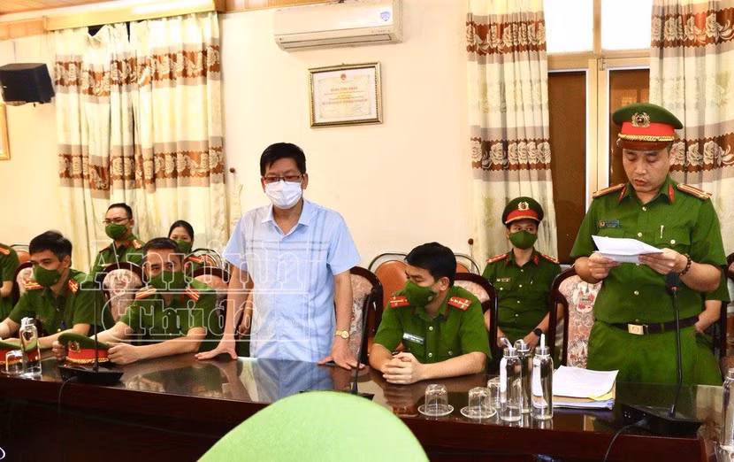 CQĐT tống đạt các quyết định tố tụng đối với ông Đỗ Đức Lưu