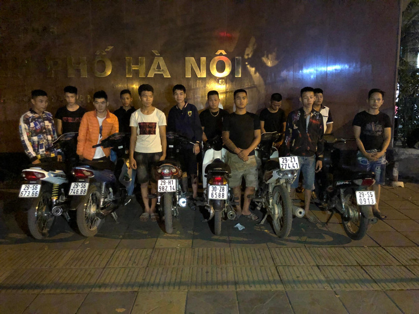 Các đối tượng sử dụng xe máy gây rối TTCC bị CSHS tạm giữ, xử lý