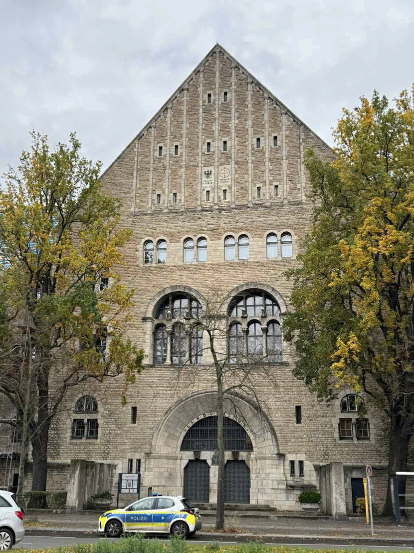 Toà nhà Toà dân sự nơi diễn ra vụ xét xử