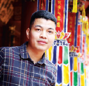 Nhà báo Thuần Thư