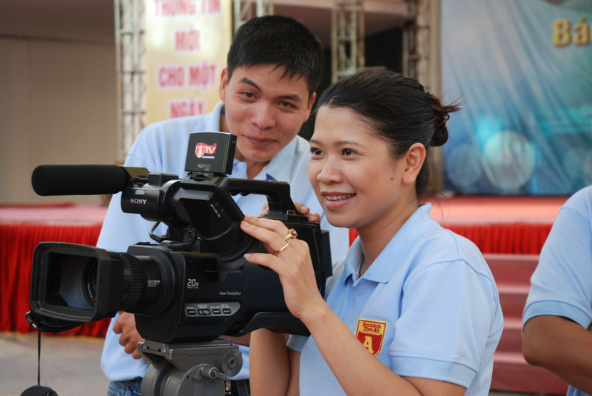 Phóng viên An ninh Thủ đô tác nghiệp