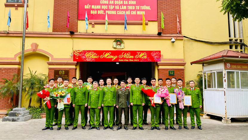 13 chiến sỹ đã hoàn thành trọn vẹn nghĩa vụ CAND trong 2 năm 13 chiến sỹ đã hoàn thành trọn vẹn nghĩa vụ CAND trong 2 năm