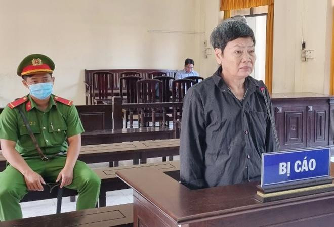 Bị cáo thân nhân tốt, ăn năn hối cải nên tòa tuyên mức án 4 năm tù