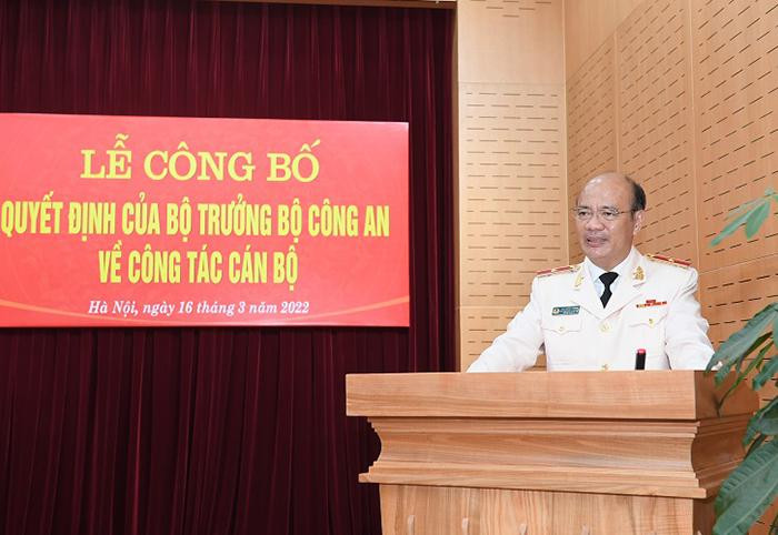 Thiếu tướng Cao Đăng Hưng phát biểu nhận nhiệm vụ.