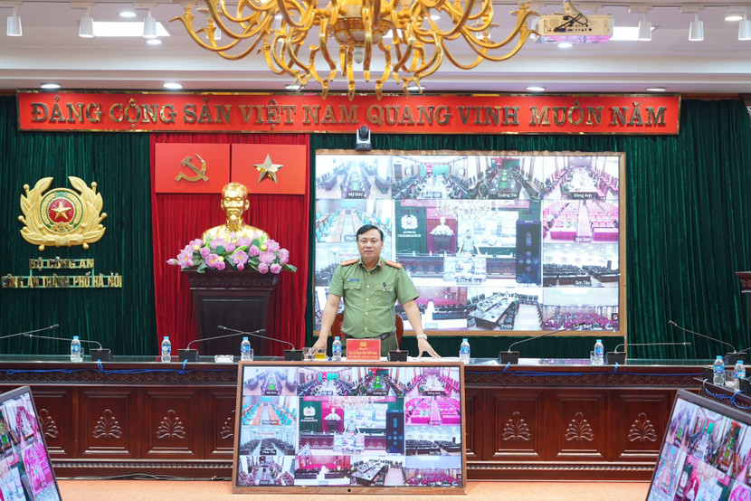 Đại tá Nguyễn Tiến Đạt - Phó Giám đốc CATP Hà Nội quán triệt những yêu cầu, nhiệm vụ cấp bách ứng phó hoàn lưu cơn bão số 10 Đại tá Nguyễn Tiến Đạt - Phó Giám đốc CATP Hà Nội quán triệt những yêu cầu, nhiệm vụ cấp bách ứng phó hoàn lưu cơn bão số 10