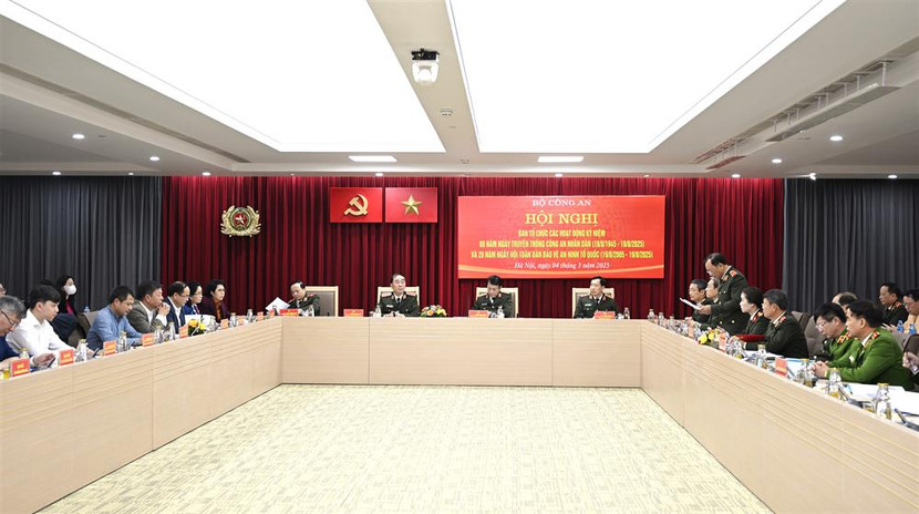 Các đại biểu dự hội nghị. Các đại biểu dự hội nghị.