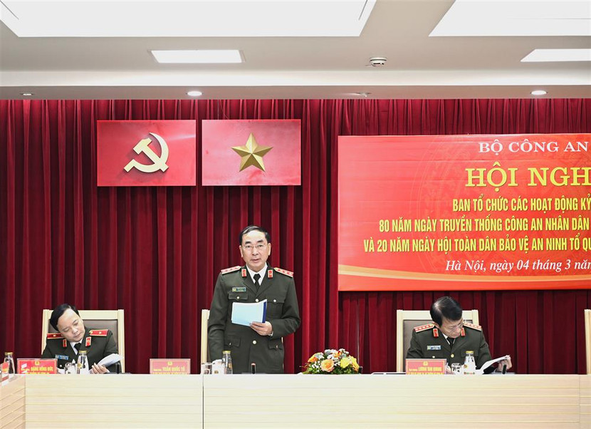 Thứ trưởng Trần Quốc Tỏ điều hành phần tham luận tại Hội nghị. Thứ trưởng Trần Quốc Tỏ điều hành phần tham luận tại Hội nghị.