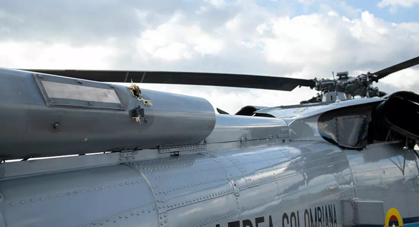 Vết đạn trên chiếc máy bay chở Tổng thống Colombia