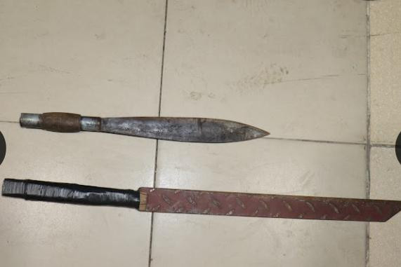 Hung khí các đối tượng sử dụng cướp tài sản Hung khí các đối tượng sử dụng cướp tài sản