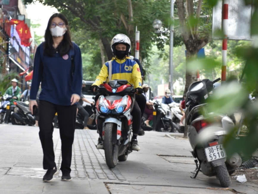 Hình ảnh vi phạm làm xấu bộ mặt giao thông của Thủ đô Hình ảnh vi phạm làm xấu bộ mặt giao thông của Thủ đô