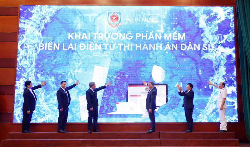 Bộ Tư pháp chính thức khai trương phần mềm Biên lai điện tử thi hành án dân sự