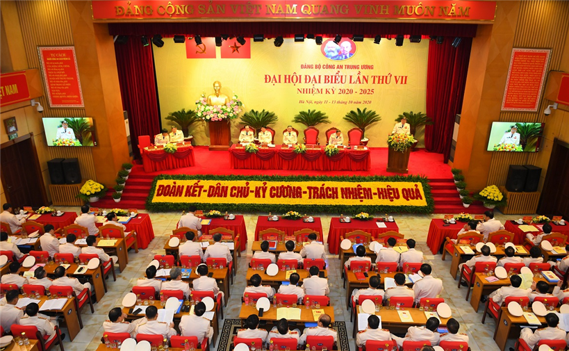 Toàn cảnh phiên trù bị Đại hội Toàn cảnh phiên trù bị Đại hội