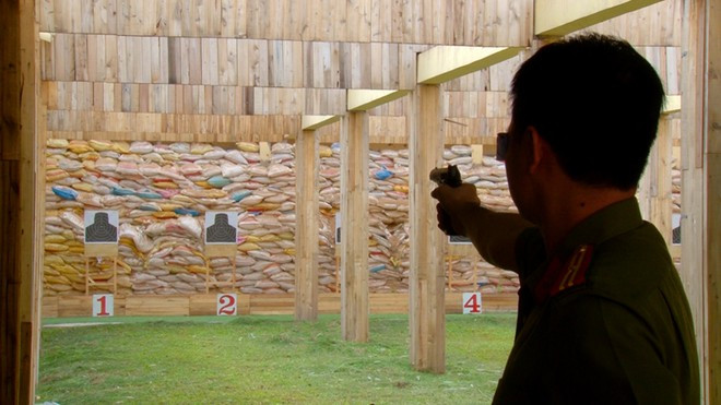 Các nội dung thi bắn chậm, bắn nhanh dành cho chỉ huy, và CBCS