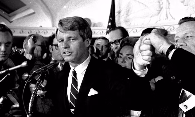 Chính quyền Mỹ vừa công bố khoảng 10.000 trang hồ sơ mật về vụ ám sát Thượng nghị sĩ Robert F. Kennedy năm 1968