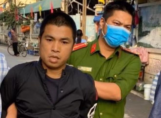 Hoàng Ngọc Chiến - nghi phạm gây ra vụ giết người trên đường Hoàng Hoa Thám đã bị bắt giữ Hoàng Ngọc Chiến - nghi phạm gây ra vụ giết người trên đường Hoàng Hoa Thám đã bị bắt giữ