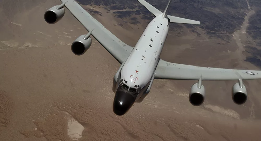 SCSPI - cơ quan giám sát hoạt động trên Biển Đông đã phát hiện những dấu hiệu ngụy trang đáng chú ý của máy bay do thám Mỹ