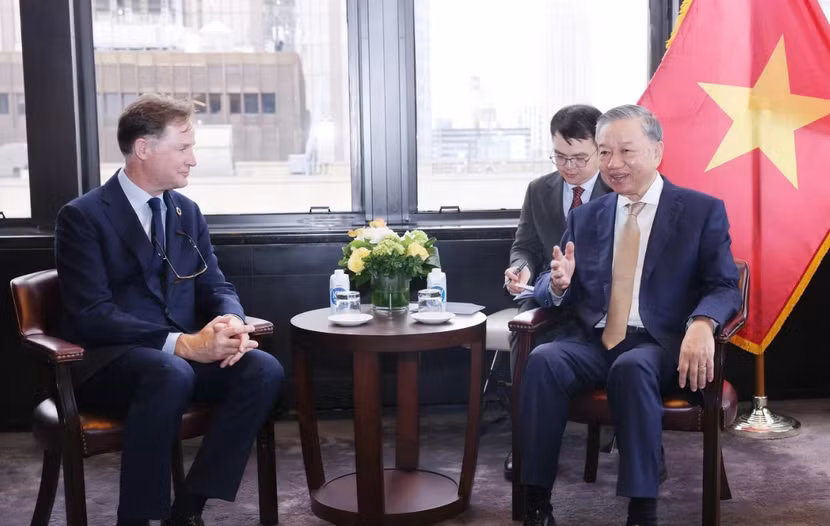 Tổng Bí thư, Chủ tịch nước Tô Lâm tiếp lãnh đạo Tập đoàn Meta Tổng Bí thư, Chủ tịch nước Tô Lâm tiếp lãnh đạo Tập đoàn Meta