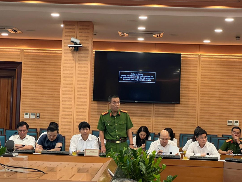 Đại diện CATP Hà Nội tham luận tại hội nghị