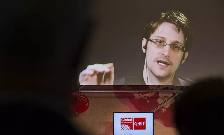 Bê bối về nghe lén của Cơ quan An ninh Quốc gia Mỹ (NSA) do cựu nhân viên Edward Snowden tiết lộ