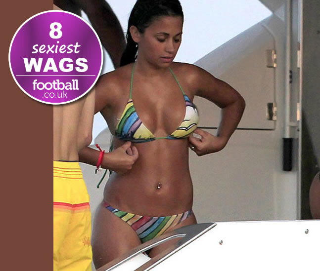 Bạn gái sao MU gợi tình nhất thế giới ảnh 8