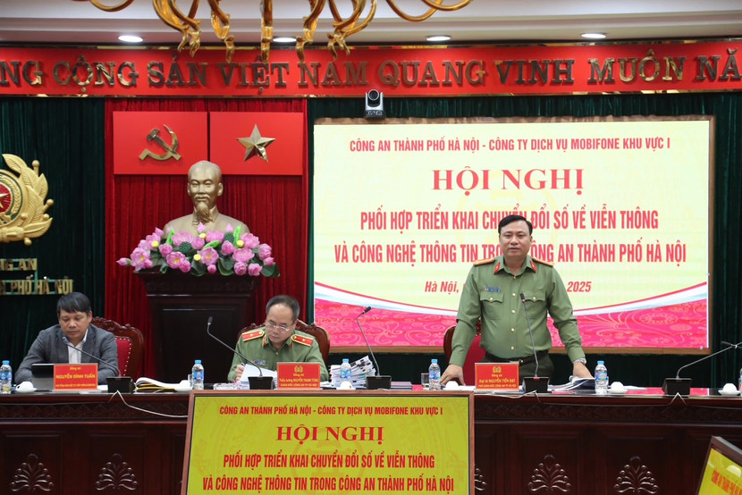 Đại tá Nguyễn Tiến Đạt - Phó Giám đốc CATP phát biểu tại hội nghị