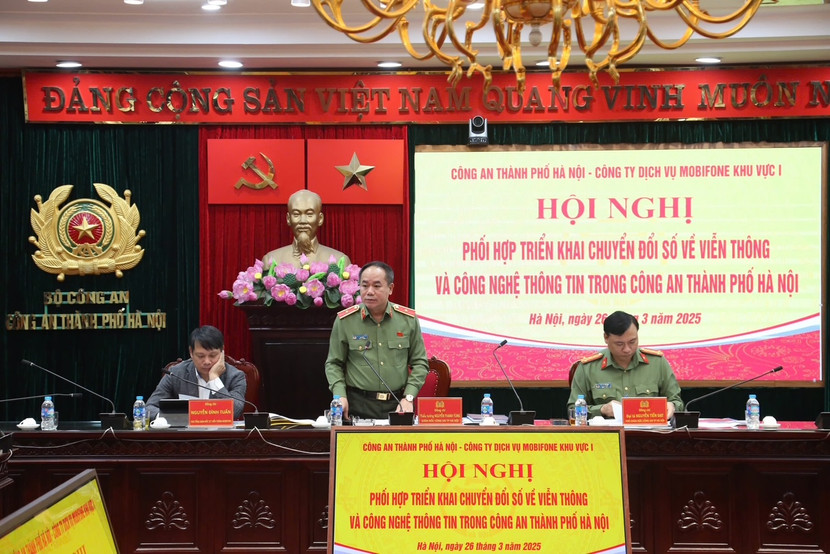 Thiếu tướng Nguyễn Thanh Tùng – Giám đốc CATP chủ trì, phát biểu chỉ đạo hội nghị