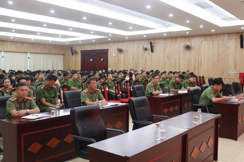 Toàn cảnh hội nghị