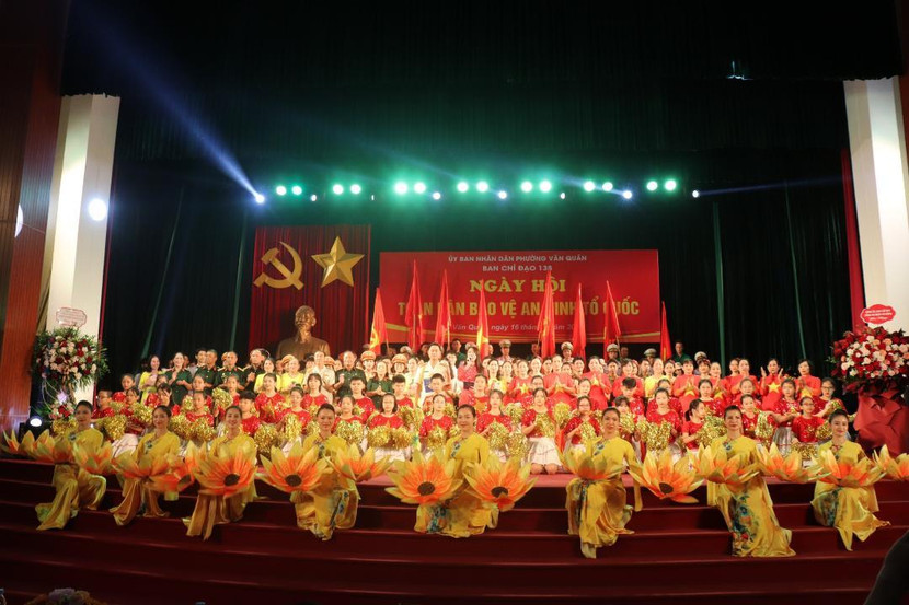 200 nghệ sỹ chuyên nghiệp và không chuyên tham gia Ngày hội 200 nghệ sỹ chuyên nghiệp và không chuyên tham gia Ngày hội