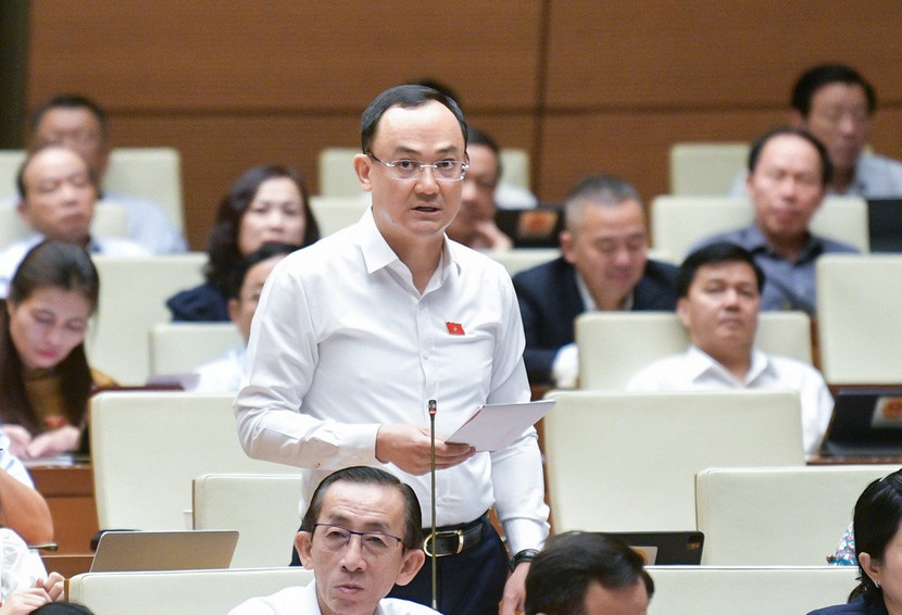 Đại biểu Nguyễn Ngọc Sơn (đoàn Hải Dương) đặt câu hỏi Đại biểu Nguyễn Ngọc Sơn (đoàn Hải Dương) đặt câu hỏi