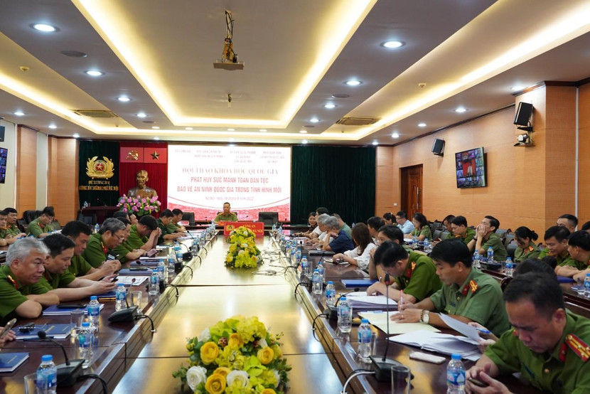 Các đại biểu dự Hội thảo tại điểm cầu CATP Hà Nội