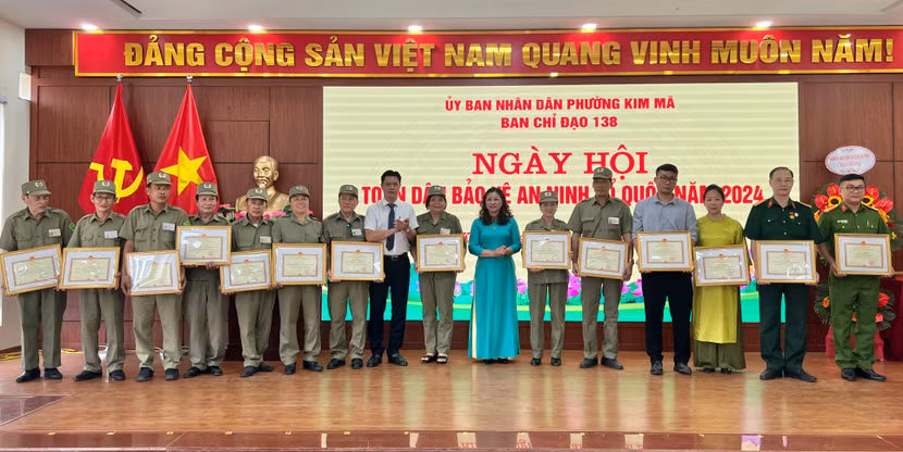 Nhiều tập thể, cá nhân của phường Kim Mã được biểu dương