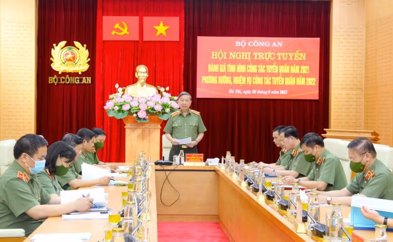 Bộ trưởng Tô Lâm phát biểu chỉ đạo tại hội nghị Bộ trưởng Tô Lâm phát biểu chỉ đạo tại hội nghị