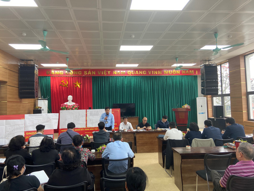 Toàn cảnh buổi thông tin Dự án, chiều 17-3, tại UBND phường Vĩnh Tuy