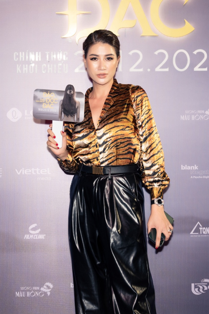 Siêu mẫu Trang Trần