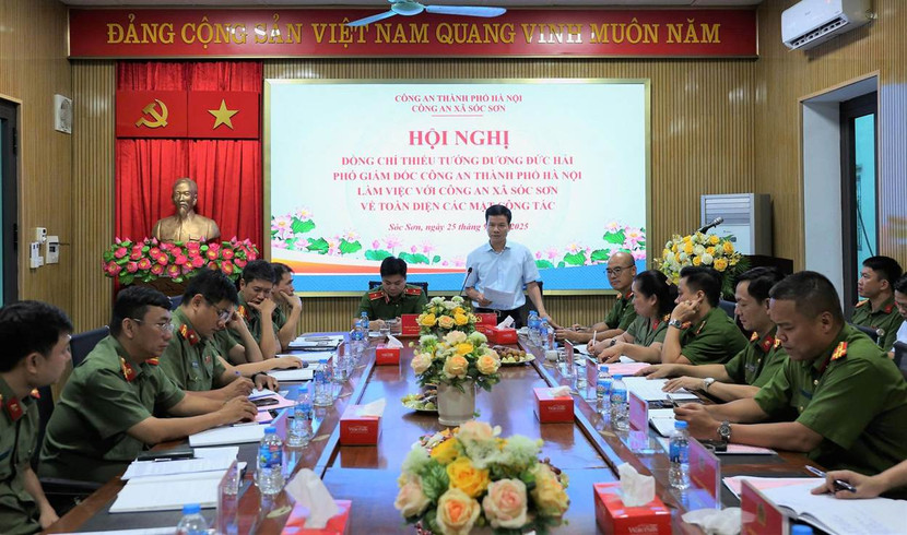 Lãnh đạo xã Sóc Sơn phát biểu tại chương trình làm việc
