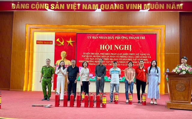 Biểu dương những tập thể, cá nhân có thành tích trong công tác PCCC&amp;CNCH
