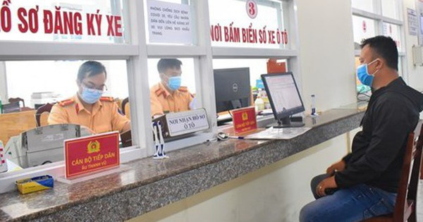 Bộ Công an vừa ban hành quy định mới về thủ tục cấp đăng ký xe, biển số xe khi đổi chủ xe Bộ Công an vừa ban hành quy định mới về thủ tục cấp đăng ký xe, biển số xe khi đổi chủ xe