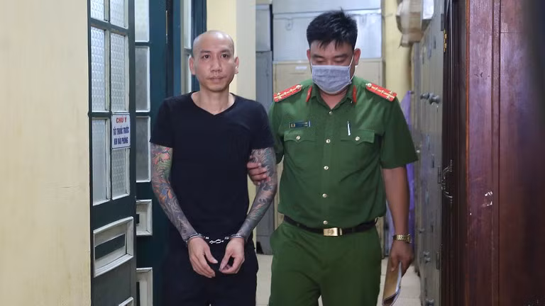 Giang hồ ảo trên mạng Phú Lê cùng đám đàn em bị Phòng CSHS bắt giữ