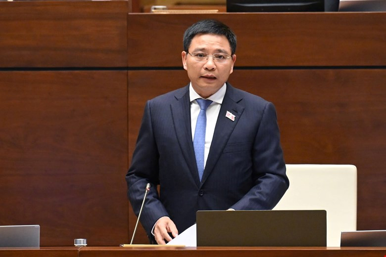 Bộ trưởng Bộ Tài chính Nguyễn Văn Thắng trả lời chất vấn Bộ trưởng Bộ Tài chính Nguyễn Văn Thắng trả lời chất vấn