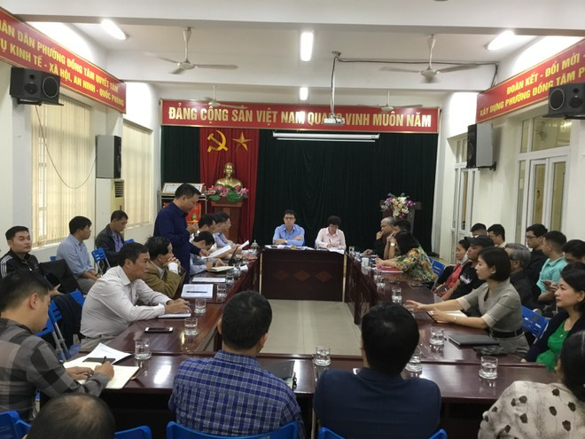 Cho đến ngày 6-11, công tác đối thoại, vận động vẫn được lãnh đạo quận Ha Bà Trưng triển khai tại phường Đồng Tâm