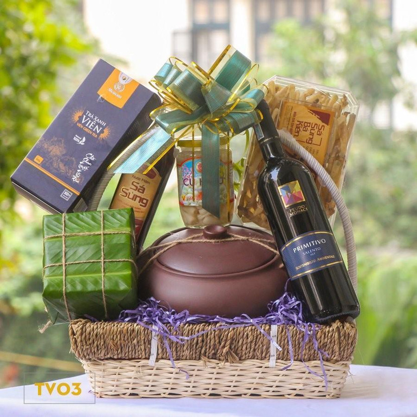 Giỏ quà Tết đặc sản độc lạ chỉ có tại Quà Tết Việt