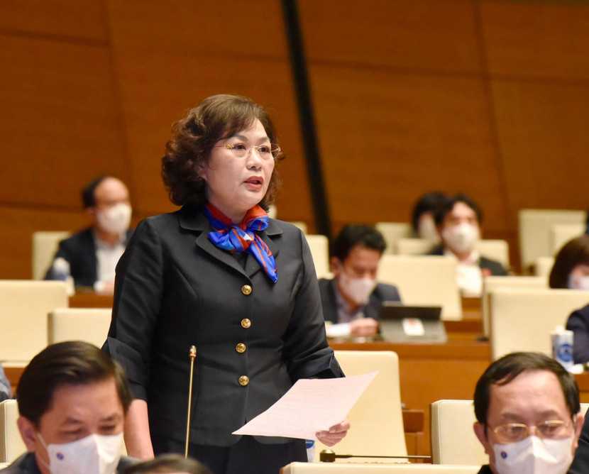 Thống đốc Ngân hàng Nhà nước Nguyễn Thị Hồng tham gia trả lời chất vấn Thống đốc Ngân hàng Nhà nước Nguyễn Thị Hồng tham gia trả lời chất vấn