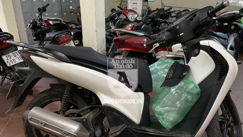 Chủ xe mua được 2 tháng thì bị kẻ gian lấy trộm, sự việc xảy ra cách đây 11 năm Chủ xe mua được 2 tháng thì bị kẻ gian lấy trộm, sự việc xảy ra cách đây 11 năm